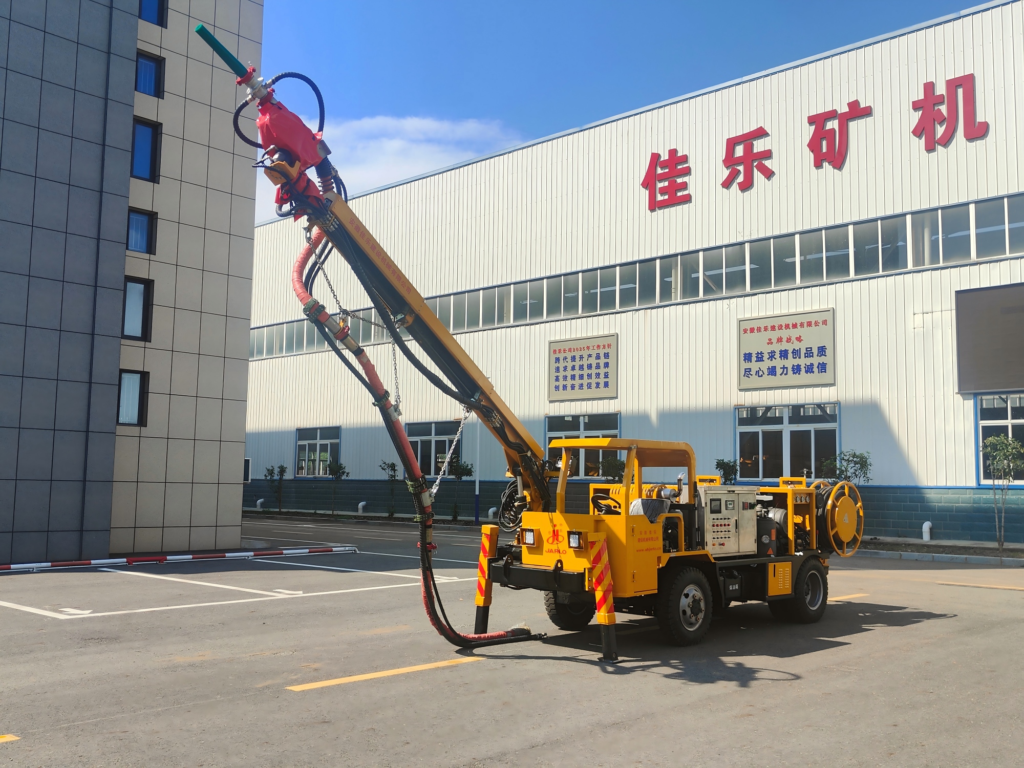 1763091015302592.jpg 1763091015302592.jpg