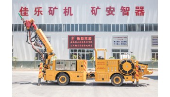 UPS-20JT柴油機(jī)濕式混凝土噴射車