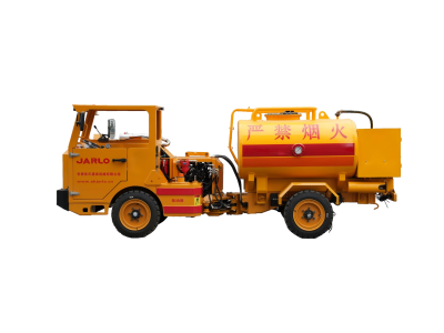 Mining diesel engine trackless oil transportation vehicle