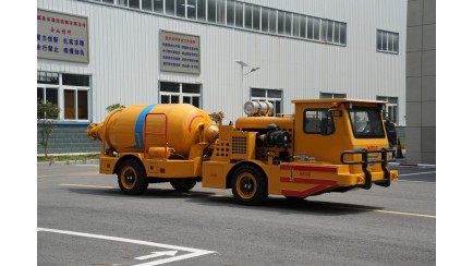 KJCJ-2.6(C)矿用混凝土搅拌运输车 | 专注矿山小断面混凝土运输